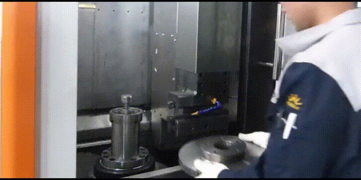 刹车盘数控立车夹持和加工都很方便 刹车盘数控立车夹持和加工都很方便